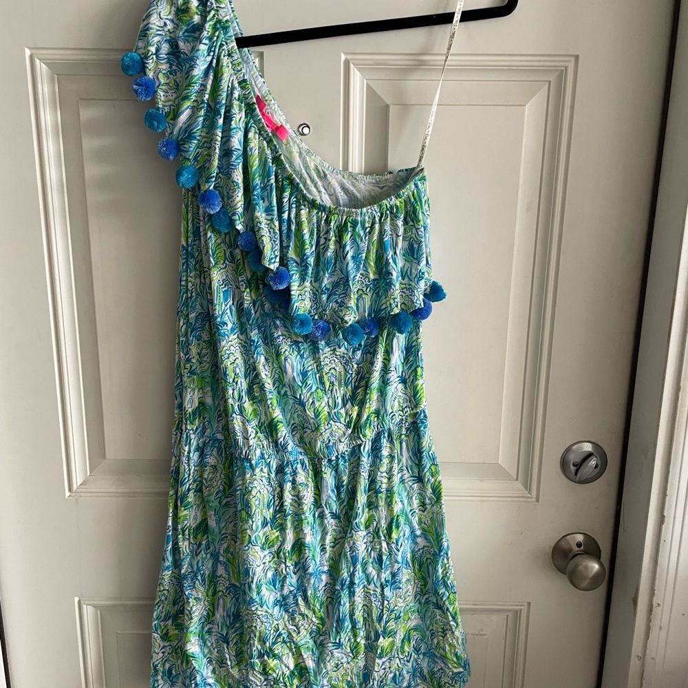 Lilly pulitzer Idara one shoulder skort romper with Pom Pom trim size Large. - Picture 3 of 3